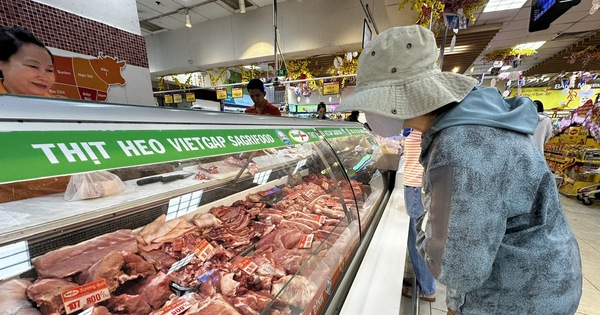 Giá heo hơi hôm nay 4.4.2026: Ngược chiều thế giới, vì sao?