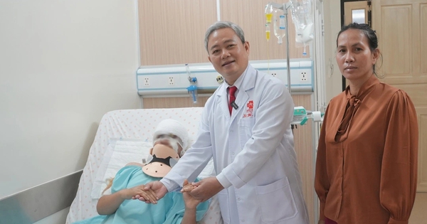 Tóc cuốn vào máy tuốt lúa, cô gái 26 tuổi nguy kịch vì sốc mất máu