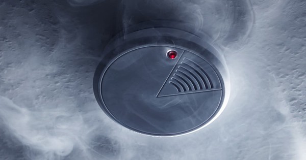 Lý do máy báo khói trong nhà chứa chất phóng xạ