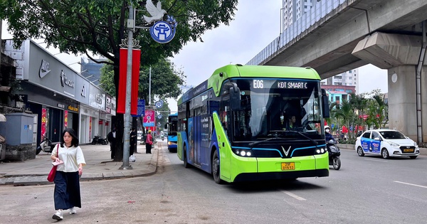 Hà Nội chưa có chủ trương miễn tiền vé xe buýt cho toàn dân