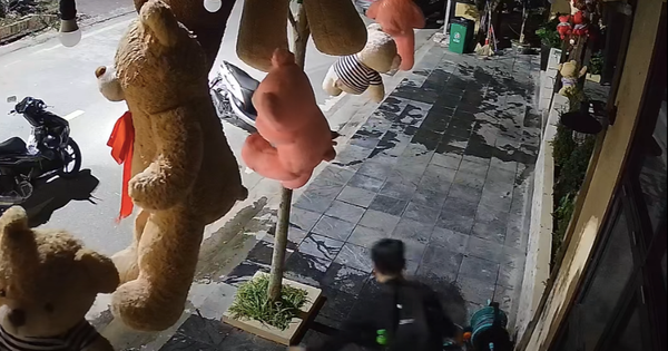 Chủ quán trà sữa người Trung Quốc tìm chàng trai Việt khóa vòi nước giữa đêm