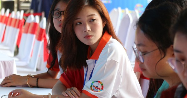 AI và du lịch tự túc lên ngôi, liệu hướng dẫn viên có còn 'đất sống'?