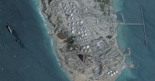 Rộ tin Mỹ tấn công đảo Kharg của Iran