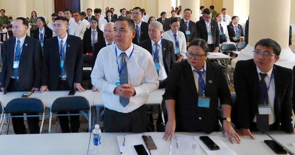 Để Mặt trận phát huy rõ nét vai trò cầu nối, giám sát