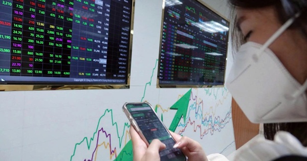 Cổ phiếu Vingroup, Vinhomes, FPT... bùng nổ sau thông tin chứng khoán được nâng hạng