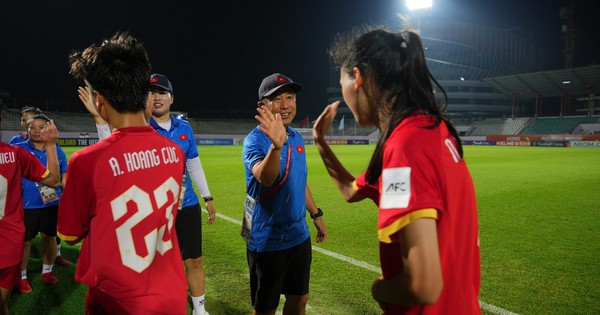 Nóng: U.20 nữ Việt Nam lần thứ 2 vào tứ kết châu Á gặp Nhật Bản, VFF thưởng 300 triệu đồng