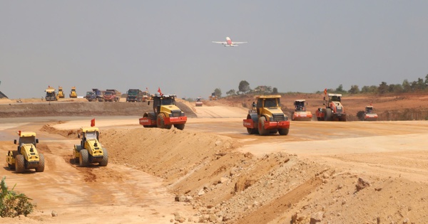 Phía sau đại công trường 3.245 tỉ tại sân bay Phù Cát có gì đặc biệt?