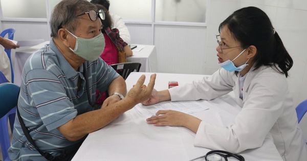 HĐND TP.HCM lưu ý tránh chồng chéo khi xây dựng chính sách y tế mới