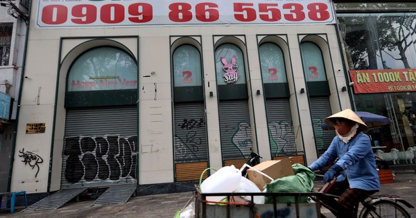 Hàng loạt 'mặt tiền vàng' trung tâm TP.HCM ế ẩm bỏ trống