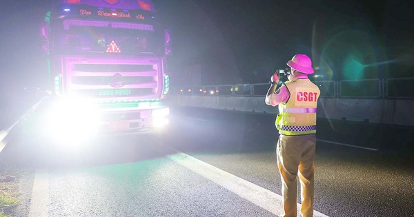 Mối nguy dừng xe trên cao tốc