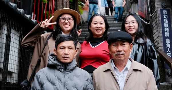Gen Z  tiết kiệm để mua vàng, chi cả trăm triệu đồng đưa mẹ đi du lịch