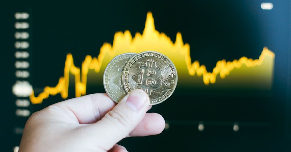Giá Bitcoin hôm nay 10.5.2026: Dòng tiền đổ vào ETF Bitcoin 6 tuần liên tiếp