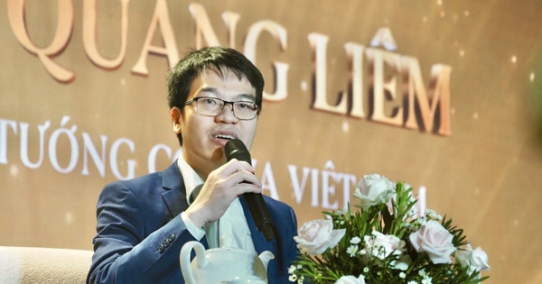 Lê Quang Liêm ở đâu cũng hướng về cờ vua nước nhà