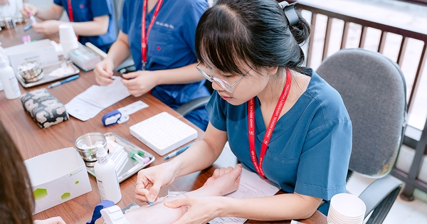 Các bệnh viện tại Hà Nội mang dịch vụ y tế đến cộng đồng