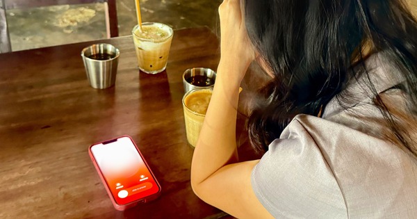 Khi việc nghe gọi điện thoại trở thành nỗi áp lực không tên