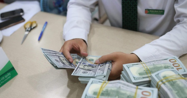 Giá USD hôm nay 12.5.2026: Thế giới và nước đồng loạt tăng