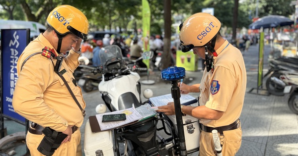 Nhiều người mắc lỗi đi ngược chiều ở trung tâm TP.HCM mà không biết