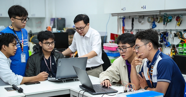 Muốn vươn lên, Việt Nam phải tái định nghĩa đại học