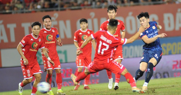 Đình Bắc đua Vua phá lưới V-League, tại sao không?