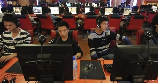 Máy tính để bàn vẫn còn chỗ đứng trong thời đại laptop và smartphone