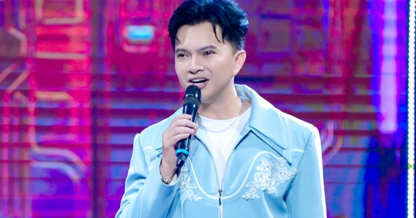 Nam ca sĩ rẽ hướng sang bolero, tiết lộ cuộc sống khi trở thành thầy giáo
