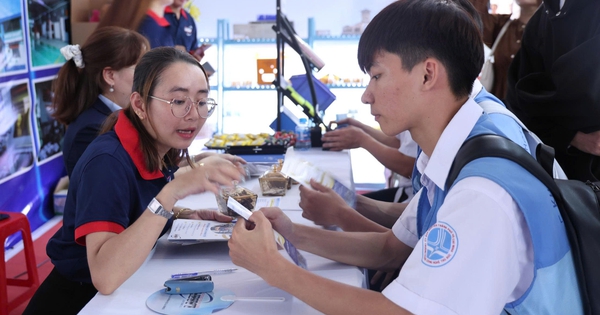 Doanh nghiệp 'khát' nhân lực, tuyển hàng ngàn sinh viên cao đẳng