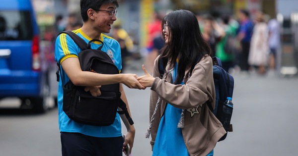 Đề thi đánh giá năng lực ra sao khi 63% thí sinh thi lại cải thiện điểm?