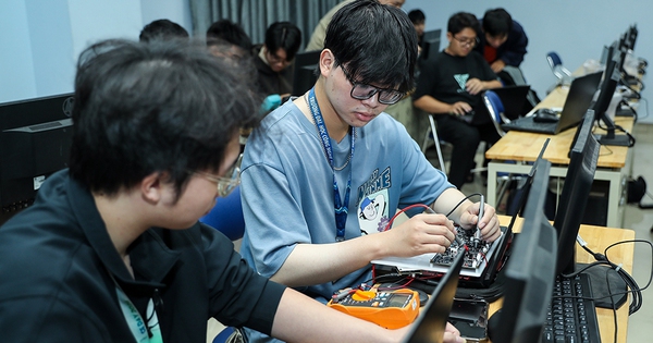 Mở rộng đầu vào sau đại học: Liệu có nguy cơ 'lạm phát' tiến sĩ ?
