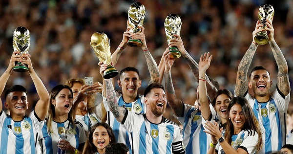 Messi chính thức xác nhận dự World Cup 2026, lập tức trình diễn cúp vàng