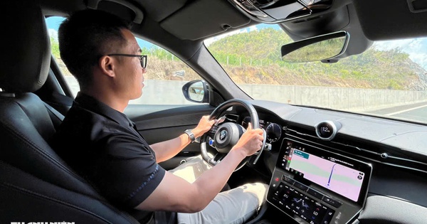 Xăng E10 có thực sự làm xe ì máy yếu, 'ngốn' nhiên liệu?