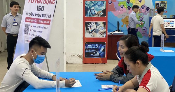 Từ 1.7, hợp đồng lao động điện tử bắt buộc xác thực qua VNeID