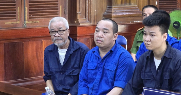 Một cựu phóng viên lãnh 15 năm tù vì cưỡng đoạt tiền của 30 CSGT