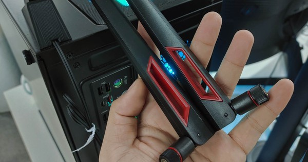 Lý do máy tính để bàn vẫn phải dùng ăng-ten Wi-Fi rời