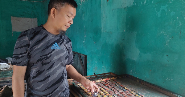 Chuyện người làm nghề độc lạ: Đồ tái chế thành trang sức độc bản