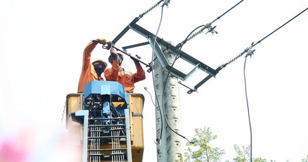 Hệ thống điện khu vực miền Trung lập đỉnh tiêu thụ mới, vượt mốc 100 triệu kWh/ngày