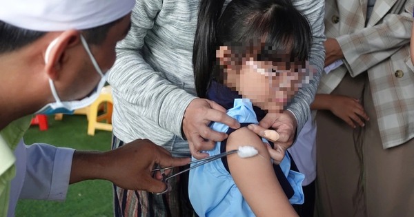 Từ 1.7, dự kiến trẻ em gái sẽ được tiêm miễn phí vắc xin HPV