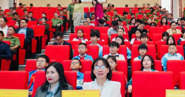 Lâm Đồng phát động bảo vệ 400.000 trẻ em trên môi trường số