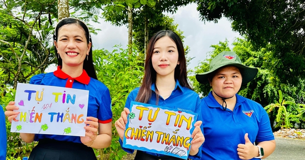 Không ai ngờ cô giáo một chân này lại làm điều đặc biệt suốt 5 năm qua