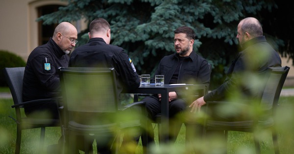 Chiến sự Ukraine ngày 1.557: Tổng thống Zelensky nêu 3 ưu tiên chiến lược