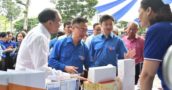 Thanh niên hiện nay không chỉ xây cầu, dựng nhà mà còn làm điều rất ý nghĩa…