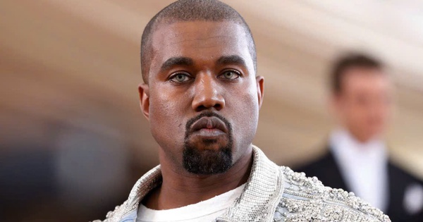 Kanye West bị cấm diễn tại Ý vì phát ngôn gây tranh cãi