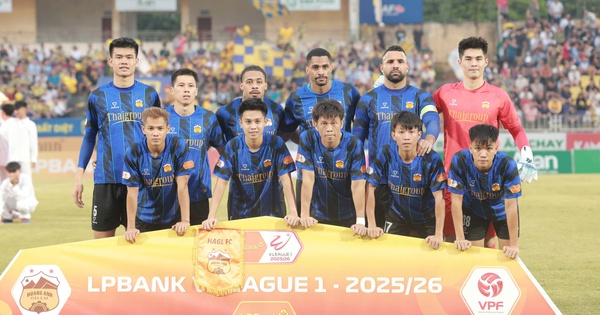 Sáng cửa trụ hạng, HAGL dễ đá V-League bằng đội hình trẻ nhất lịch sử