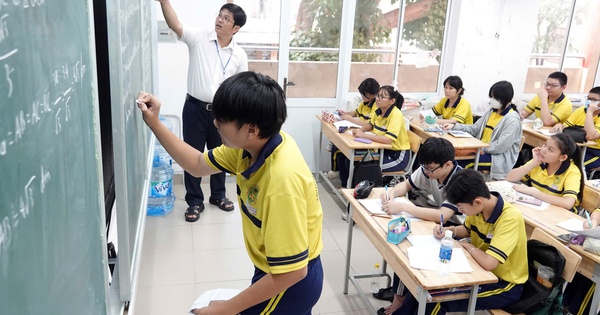 Tuyển sinh lớp 10 tại TP.HCM sau sáp nhập có 'hạ nhiệt'?