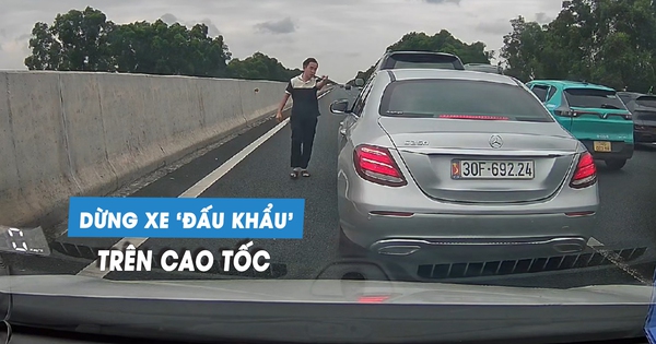 Hai ô tô lạng lách chèn đường nhau, tài xế dừng xe 'đấu khẩu' trên cao tốc