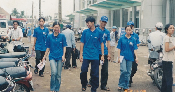 Bến xe năm ấy đổi đời một chàng trai và giữ chân anh hơn 2 thập kỷ