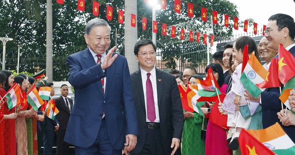Tổng Bí thư, Chủ tịch nước Tô Lâm gặp gỡ kiều bào tại Ấn Độ