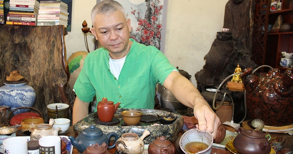 Golden Touch: The Art of Mending Ceramics with Pure Gold