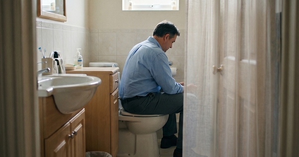 Bác sĩ chỉ 'quy tắc vàng' khi đi vệ sinh để tránh nhiều bệnh