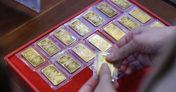 Lực bán tăng, vàng SJC giảm ngược chiều thế giới
