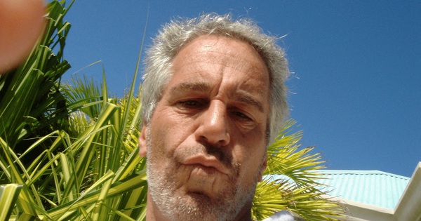 Mỹ công bố thư tuyệt mệnh của tội phạm ấu dâm Jeffrey Epstein